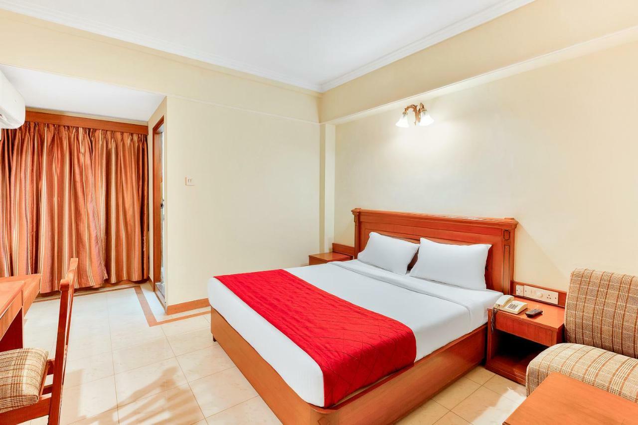 Oyo 10534 Hotel Kanishka 벵갈루루 외부 사진